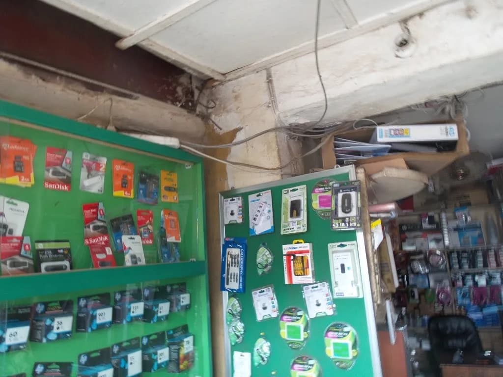 Deslink Computers in Ojuelegba