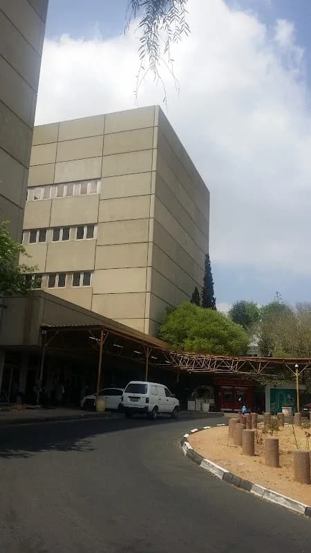Charlotte Maxeke Johannesburg Academic Hospital - Eye Clinic in Braamfontein
