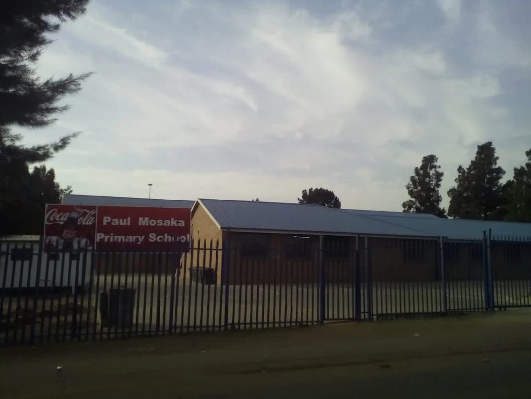 Paul Mosaka Primary School in Pimville