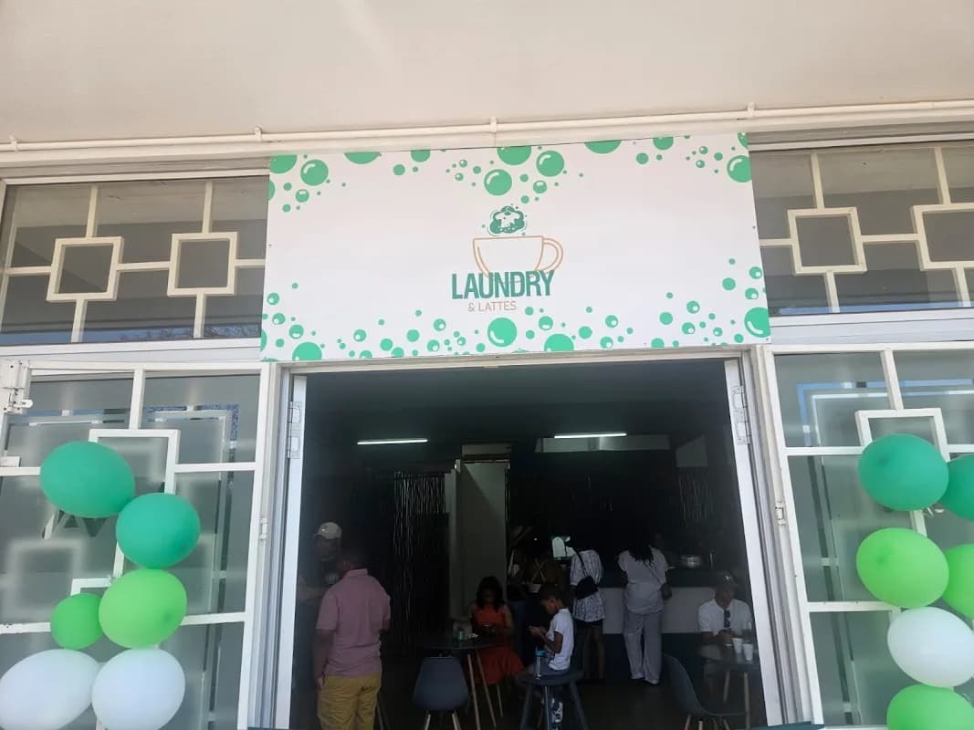 LAUNDRY & LATTES in Linden