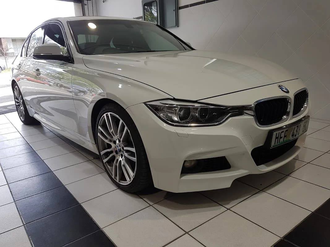 Motorbake Autobody Repairs in East London CBD