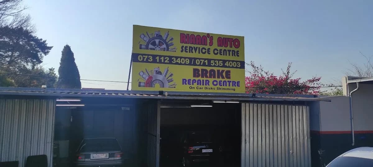 Riaan's Auto Service Centre in Northcliff