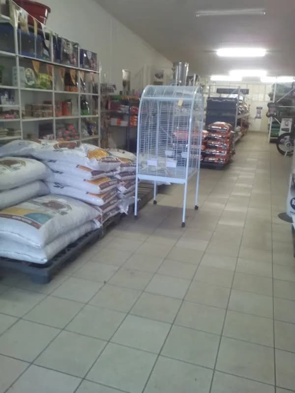 Horn's Hardware in Kempton Park