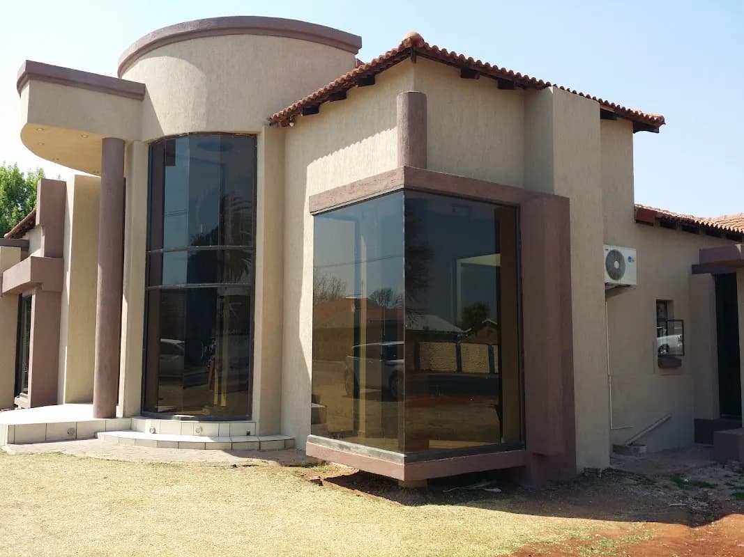 Fine Living Real Estate in Baillie Park