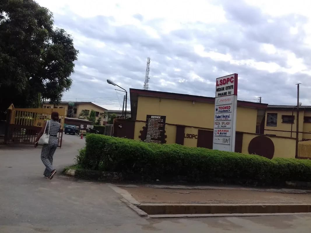 Fanimed Hospital in Agidingbi