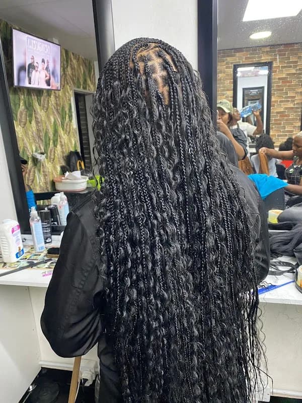 Joliento Hair Salon and Boutique in Sunnyside