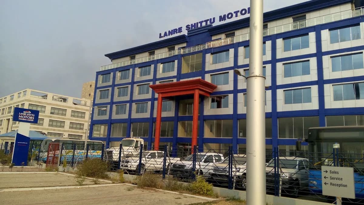 Lanre Shittu Motors in Katampe