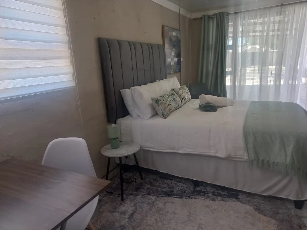 Achimer at 44 Guesthouse in Thabong