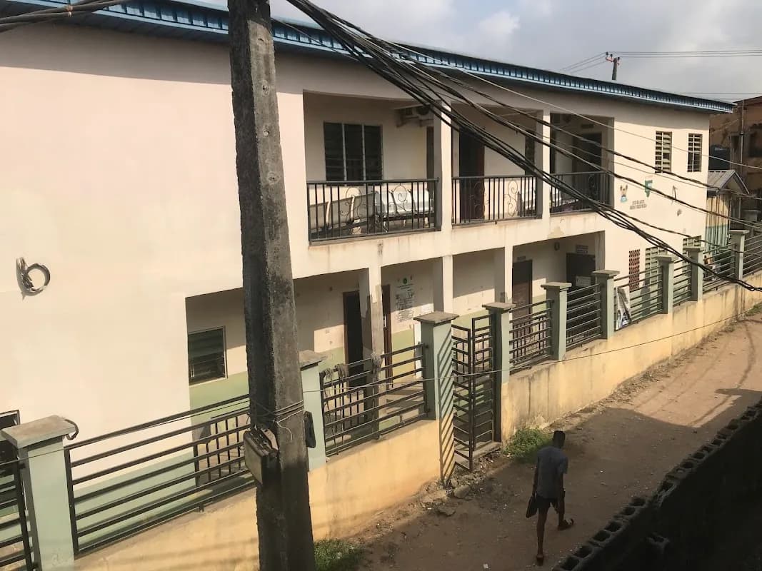 Onilekere Primary Health Care Center in Ikeja