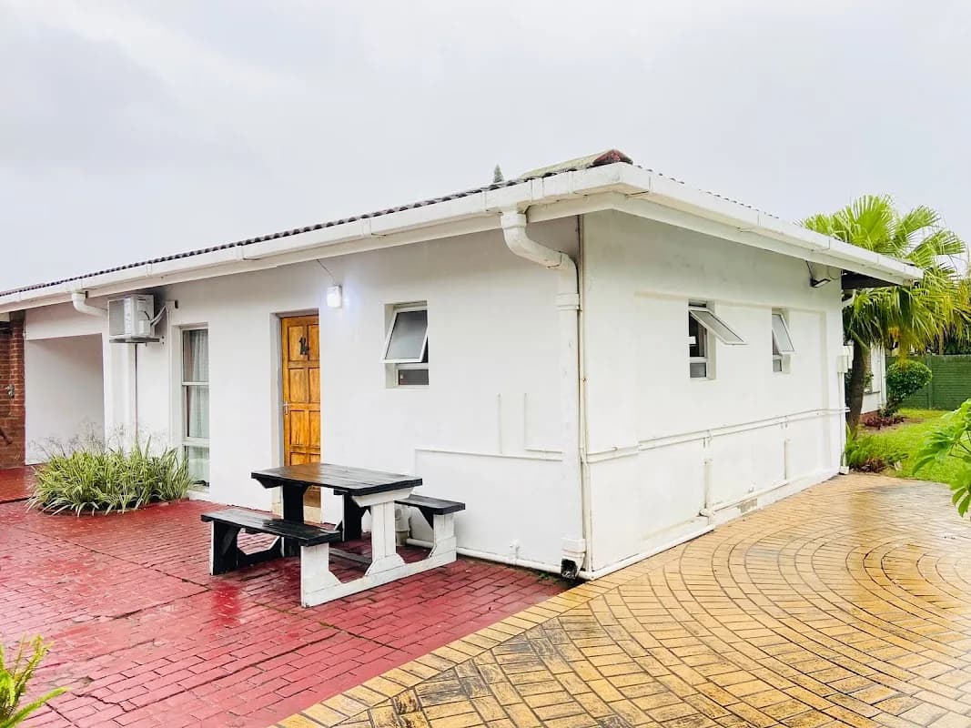 Isibaya Guest Lodge in Meerensee