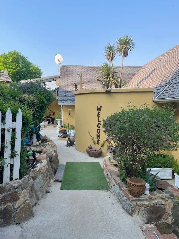 Villa MikaMora in Greenside
