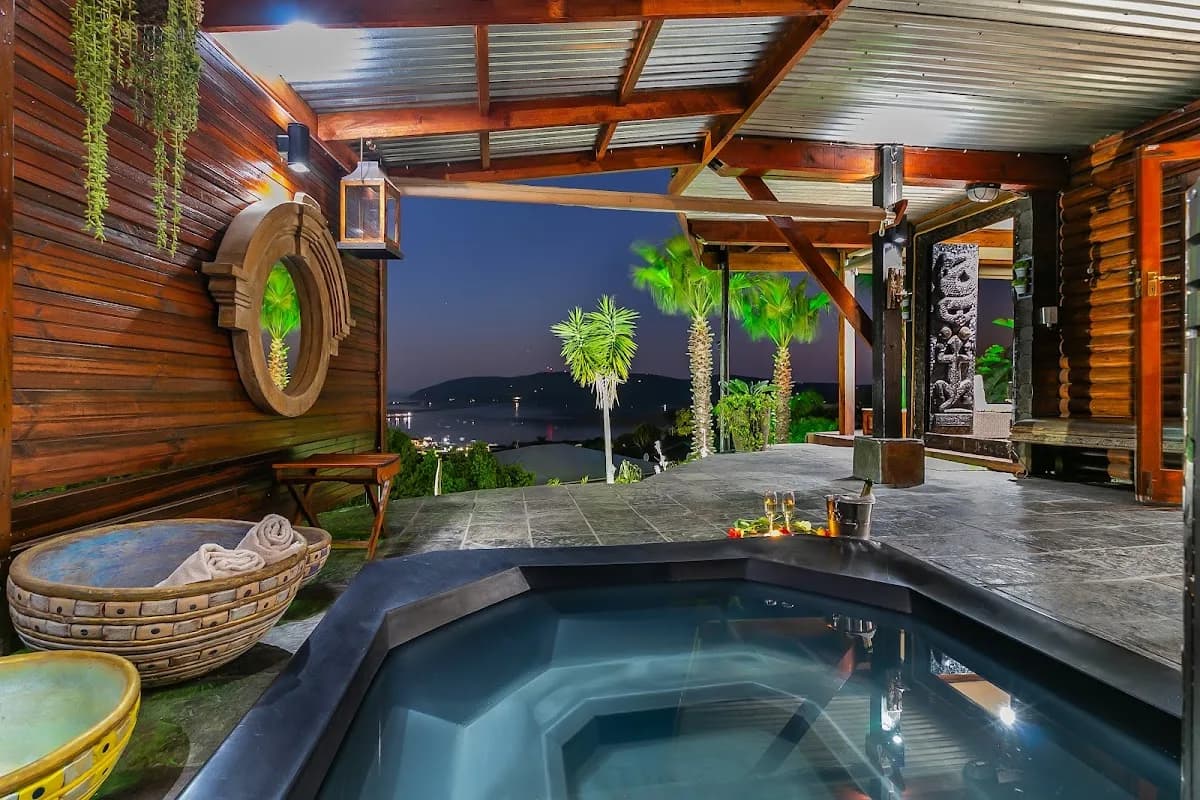Knysna Lodge Self Catering Accommodation in Knysna CBD