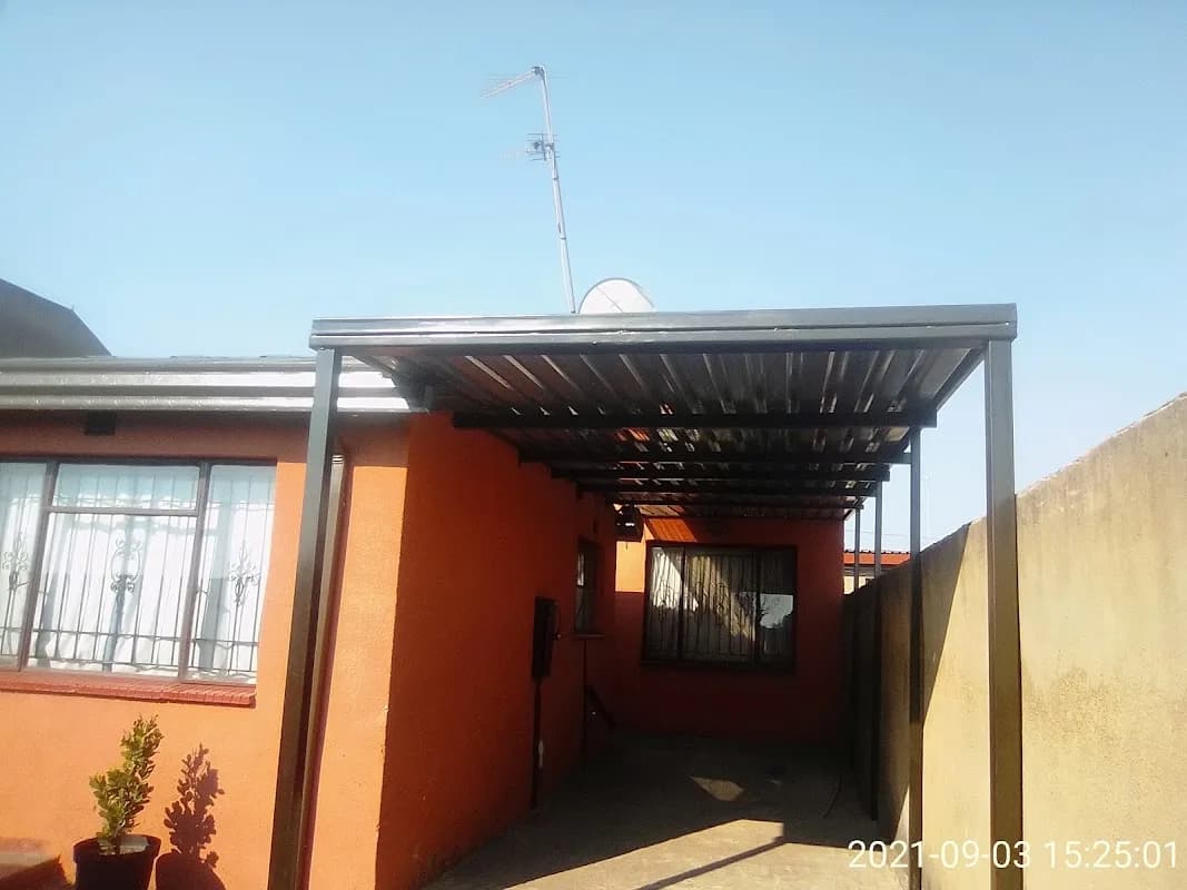 Phillip Gutter's in Pimville