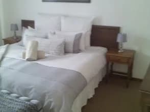 Londi's Guest House in Dobsonville
