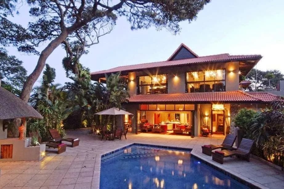 Cowrie Cove Guest House in La Lucia