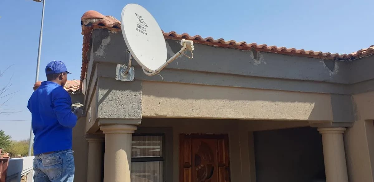Luruma property management in The Moot