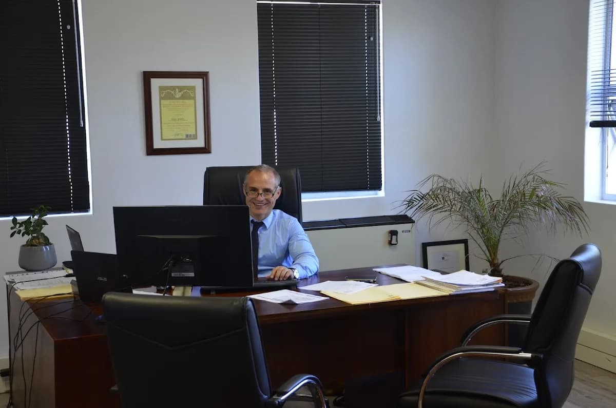 Decinti Consulting Incorporated in Die Boord