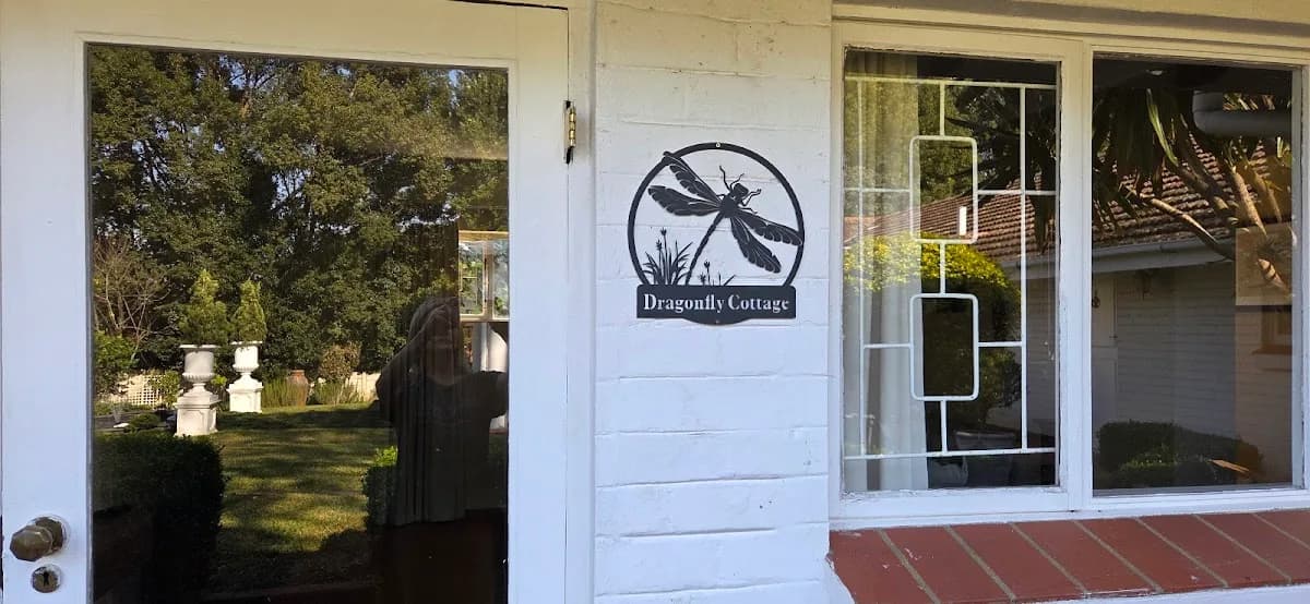 Dragonfly Cottage in Westmead