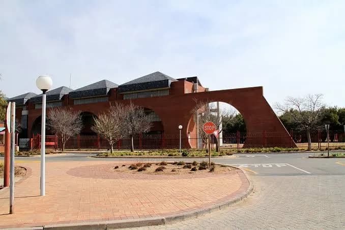 Garona Building in Mmabatho