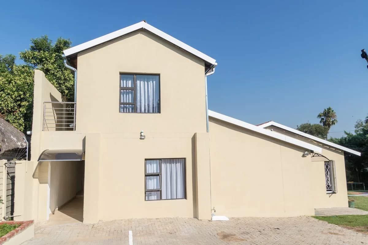 Prestigious Apartments, Fourways, South Africa in Fourways