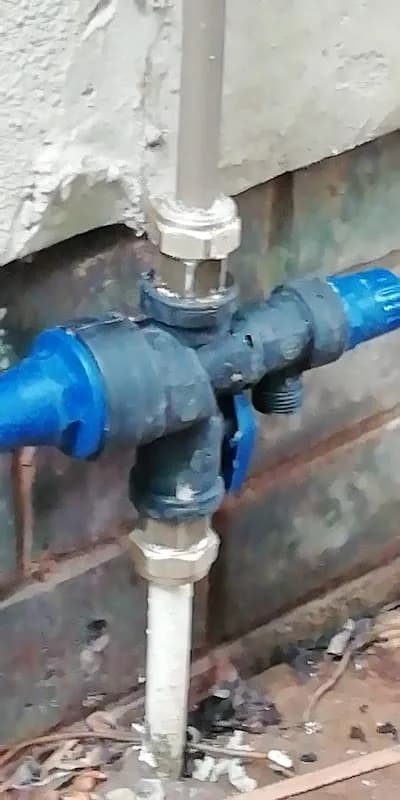 Despatch plumbing and maintenance in Uitenhage