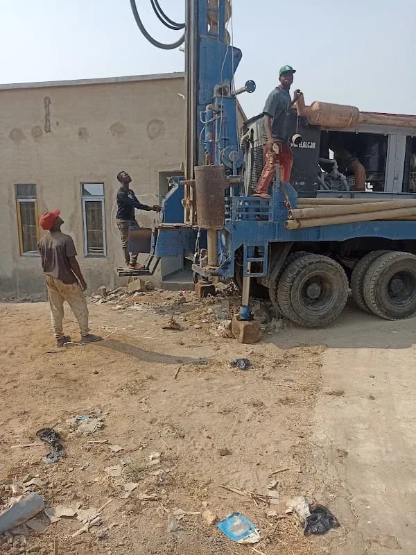 AL AMAANAH GEOPHYSICAL SURVEY AND BOREHOLE DRILLING LTD in Abaji
