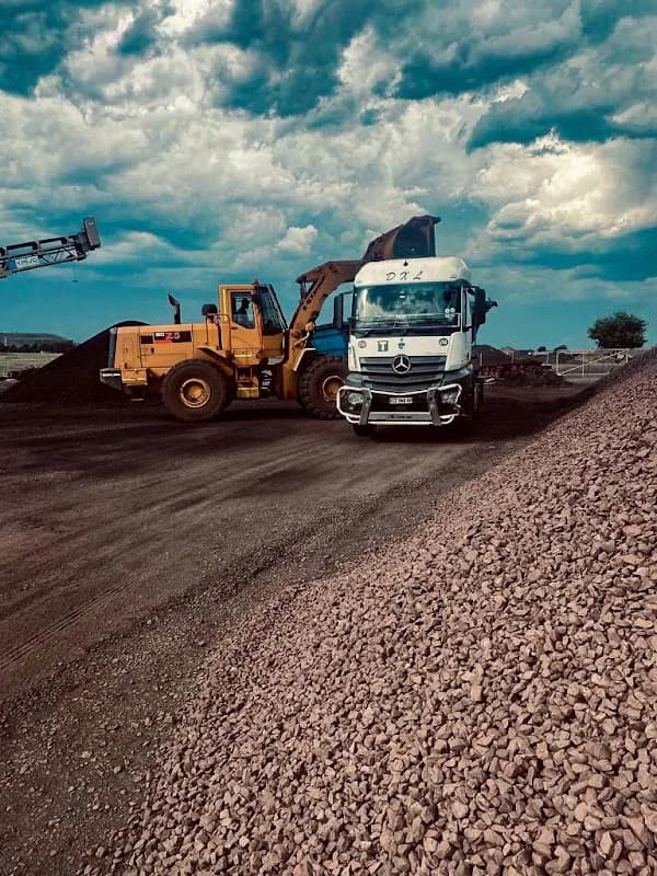 Huizen Africa Holdings (Pty) Ltd in Osizweni