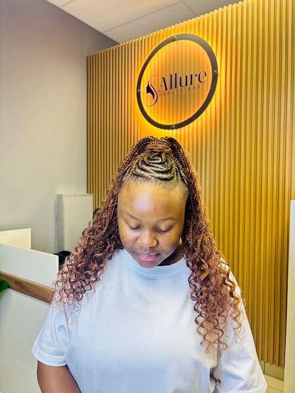 Allure Beauty Bar in Springs