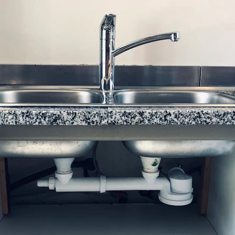Dale Simon Plumbers in Craighall