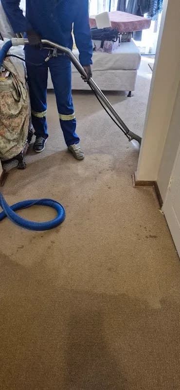 A woman's touch carpet and upholstery cleaners in Boksburg CBD