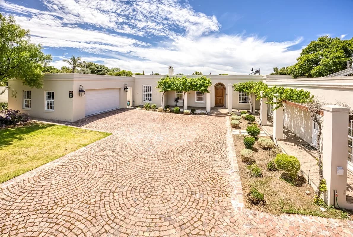 Schoongezicht Guest House in Durbanville