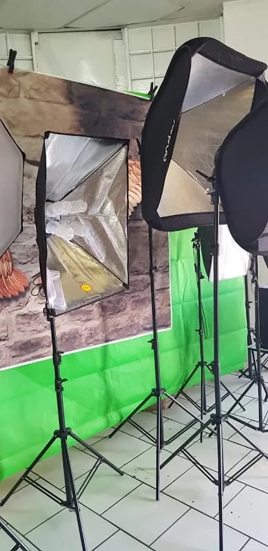 Johnny's Photography Equipment in Edenvale