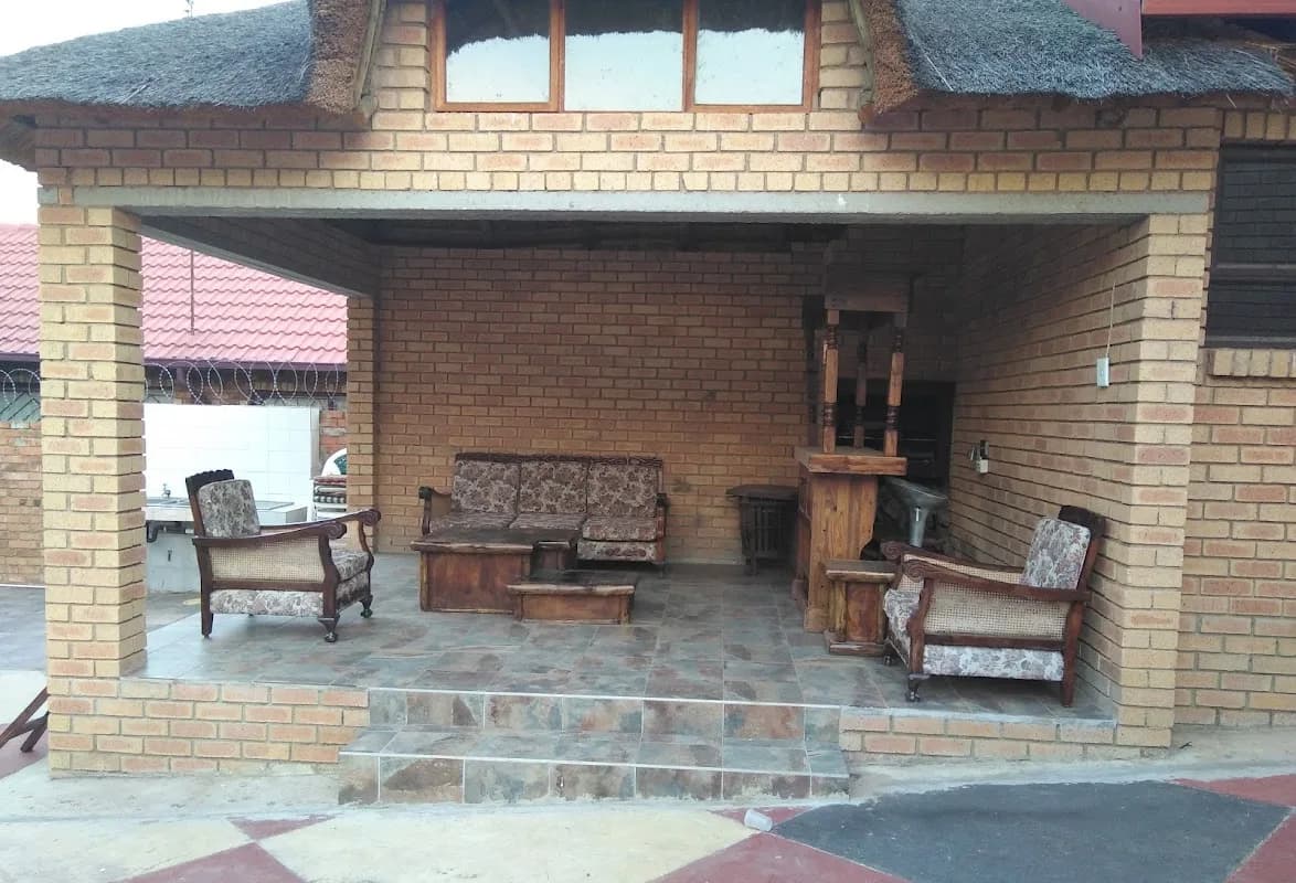 Molotov Guest House & Events in Birch Acres