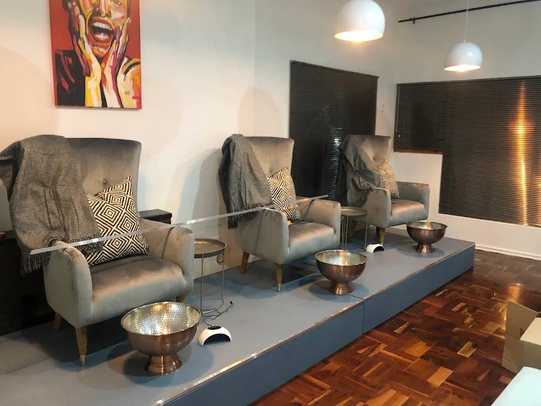 CHASCA BEAUTY BAR in Norwood