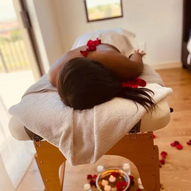 Royal Beauty Mobile Services in Willows