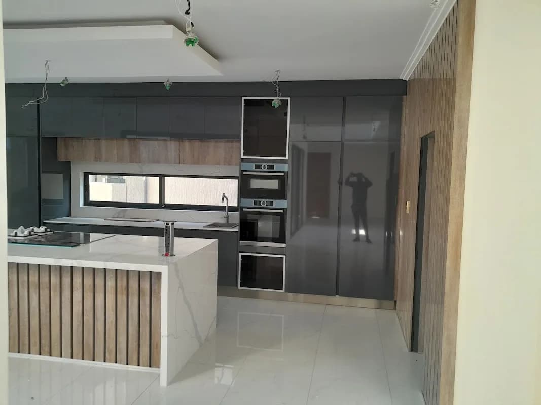 Colloids interiors in Springs