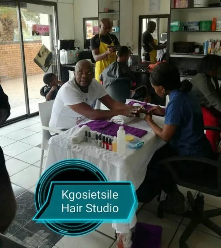 Kgosietsile Hair Studio in Tembisa CBD