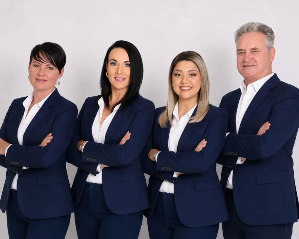 Virtuous Living Real Estate in Flamwood