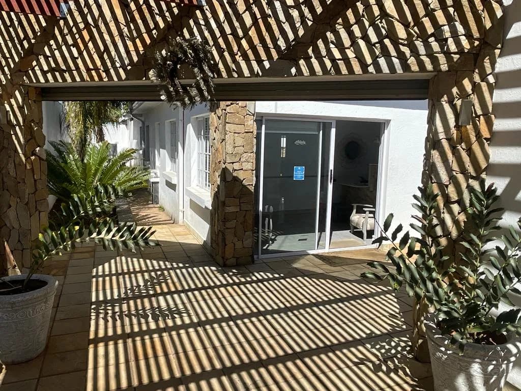 STAPELBERG PROPERTY in The Moot