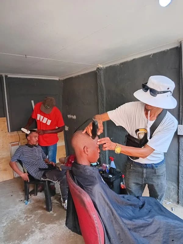 The biggest barber in Riebeeckstad