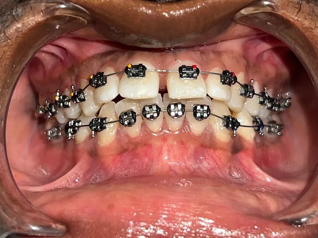 DENTAL CLINIC IN LAGOS in Igbo Efon