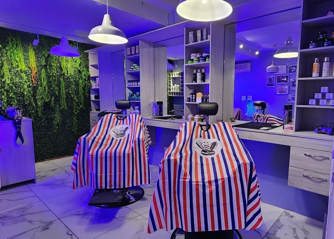 Franshoek barber, PETRA BARBERSHOP in Franschhoek