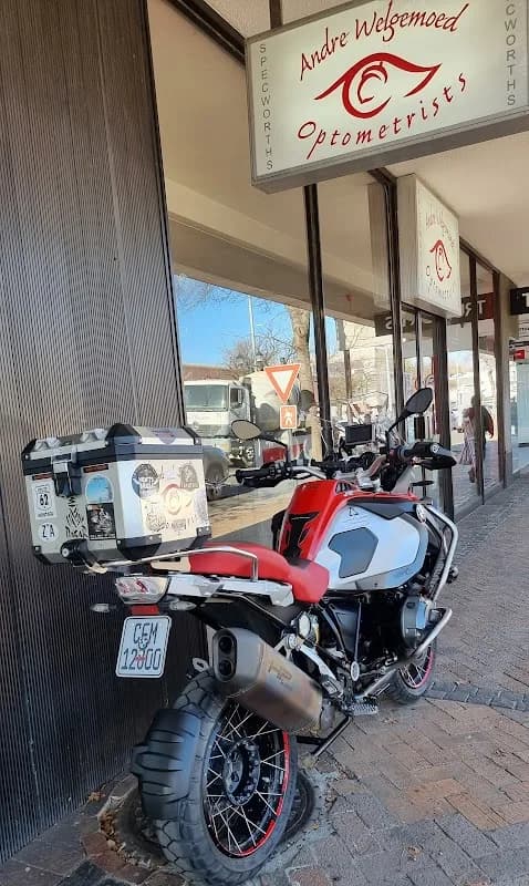 Andre Welgemoed Optometrist, Specworths in Somerset West CBD