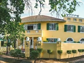 Villa Grande Guest House in Kayamandi