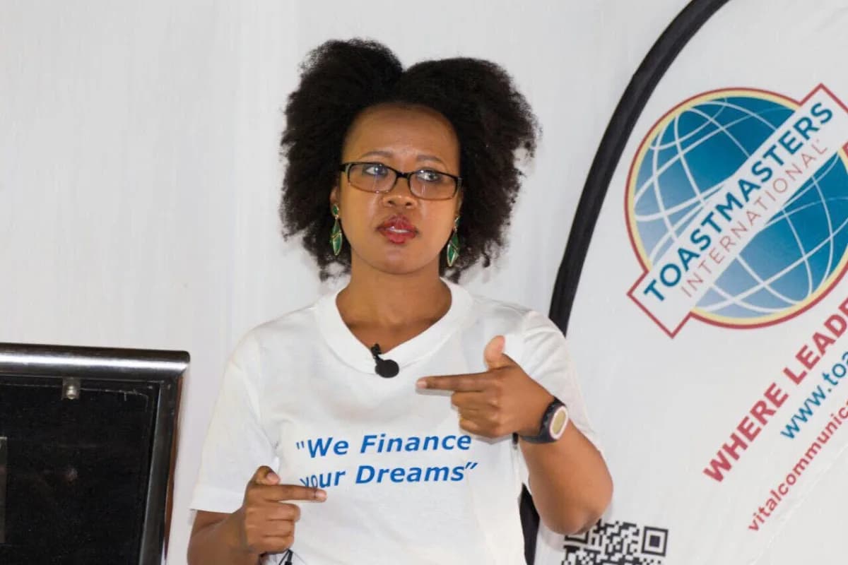 Limo Credit Solutions in Zamdela
