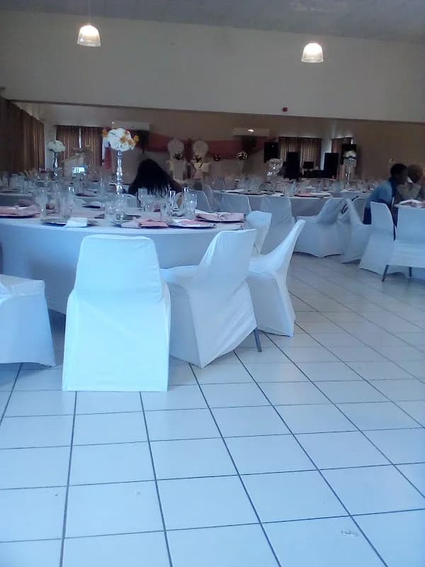 APD Hall, Conference centre & Accommodation in Bendor