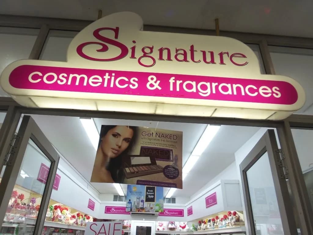 Signature Cosmetics and Fragrance in Glenwood