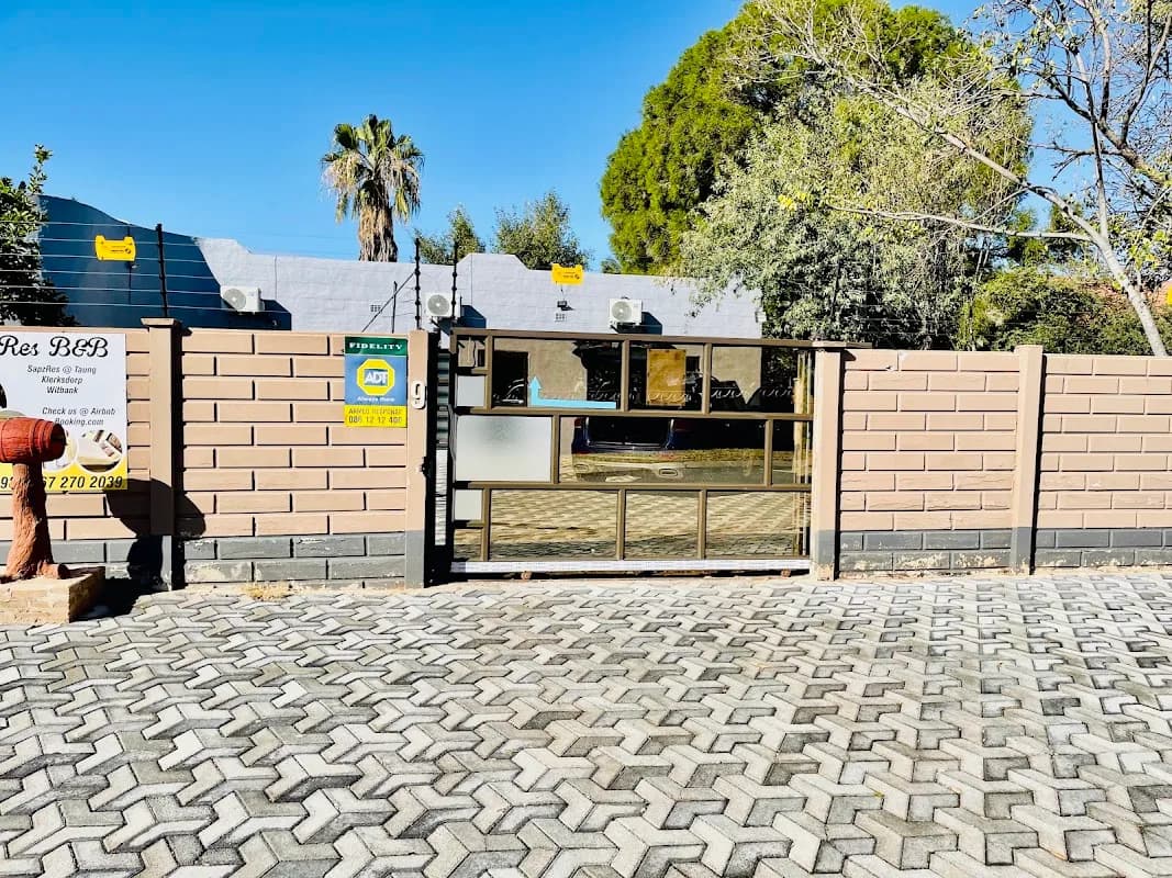 SapZres Guesthouse SAPZ for Seapei not police SAPS in Flamwood
