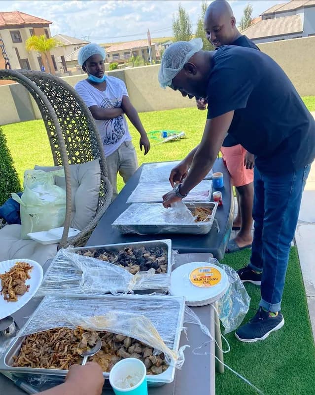 Zwibodoni Ha-Motsepe in Winnie Manthata