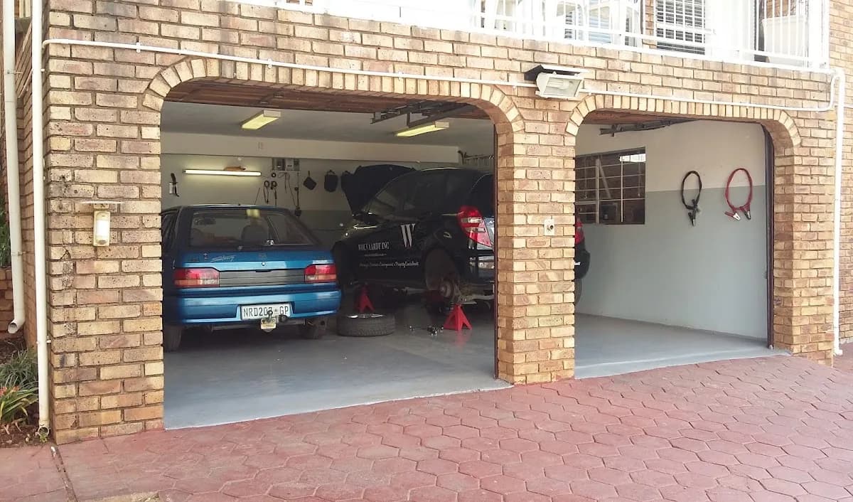 Lance's Auto Repair in Moreleta Park